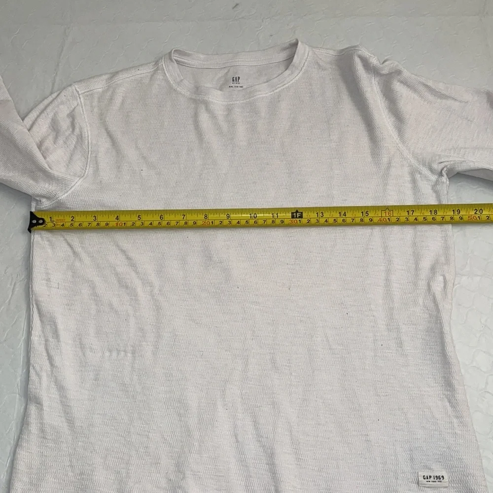 Gap off white thermal long sleeve shirt XXL = 14-16